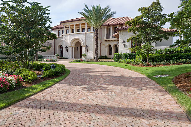 Best Decorative Driveway Pavers  in Lake Mills, IA
